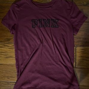 PINK Marroon tee-shirt. Size: XS